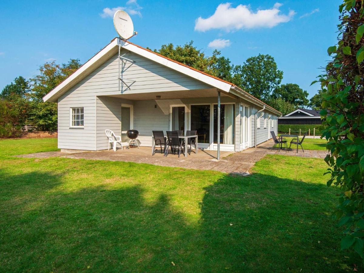 8 Person Holiday Home In Odder Exteriér fotografie